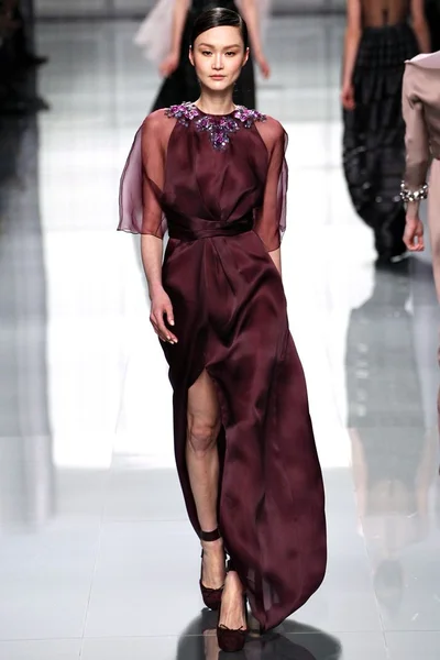 Look 49